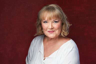Hullan Zsuzsa